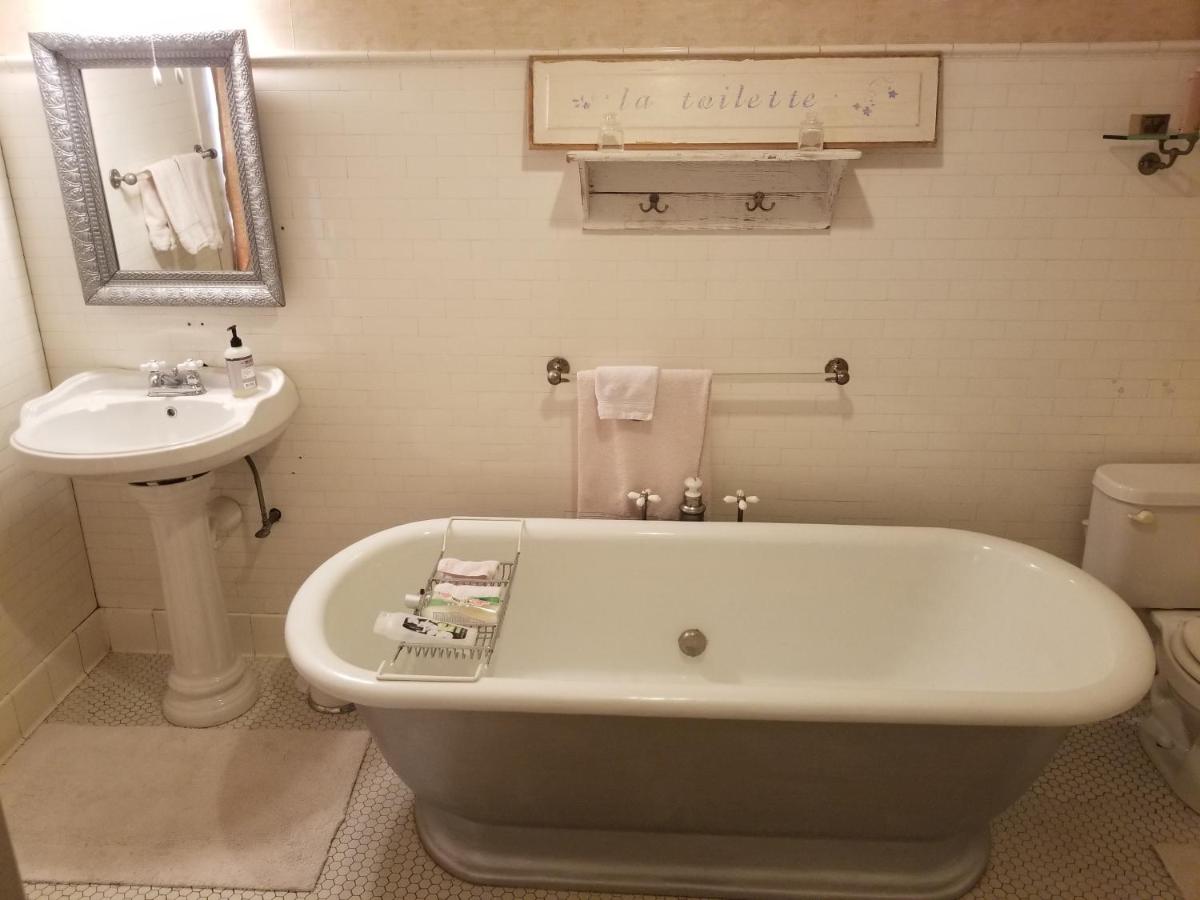 Historic Victorian Inn — photo 24