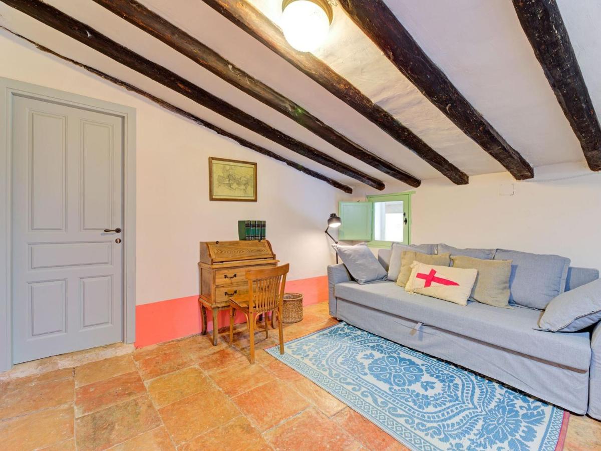 Vibrant Holiday Home in Fraga with Private Pool, Fraga ...