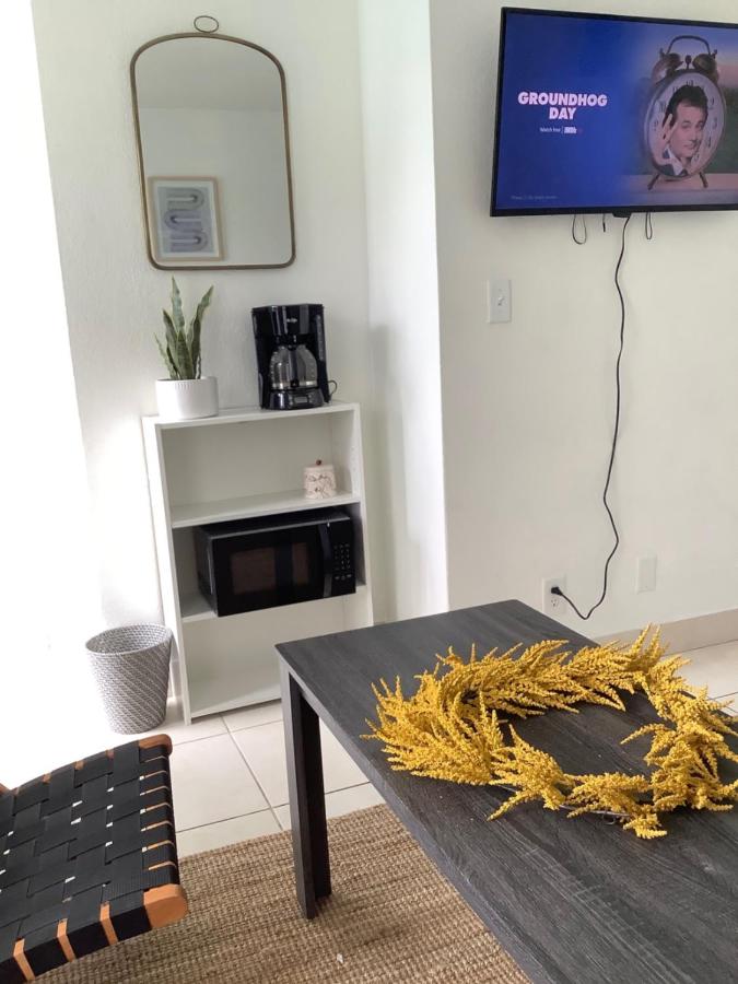 Relax Inn Fort Lauderdale — photo 14