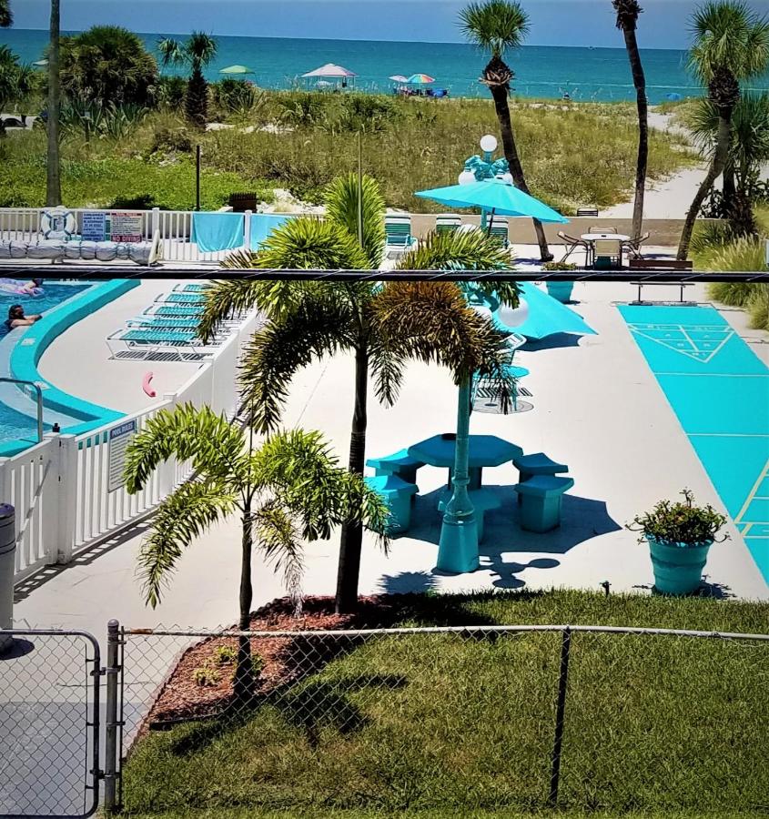 Image: Johns Pass Beach Motel