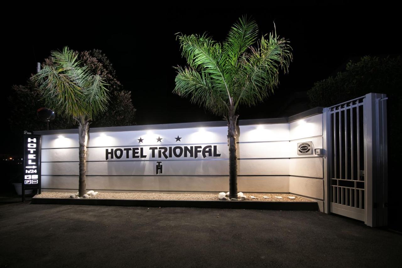 Hotel Trionfal photo