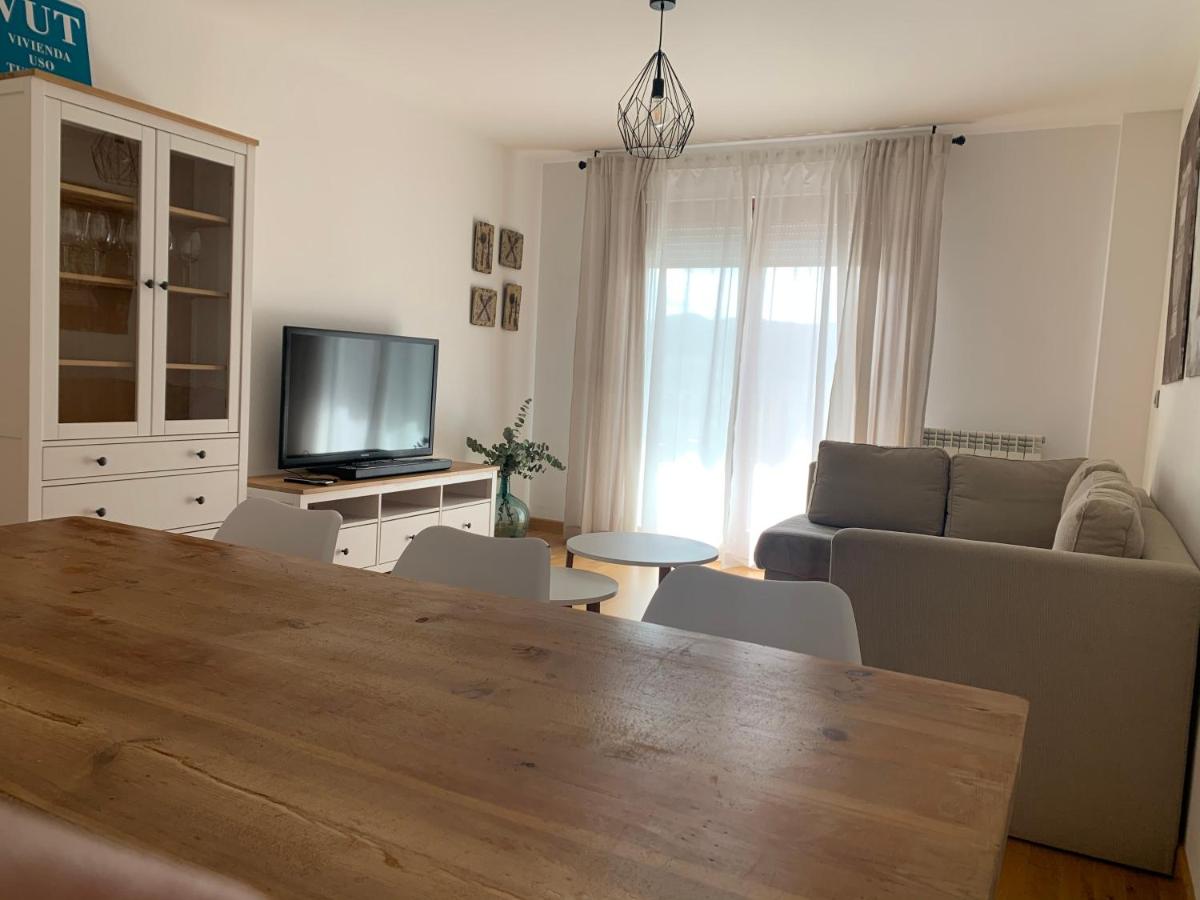 Apartamento Vista Peña Oroel (España Jaca) - Booking.com