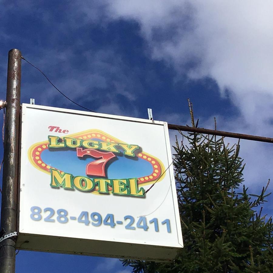 The Lucky 7 Motel — photo 10