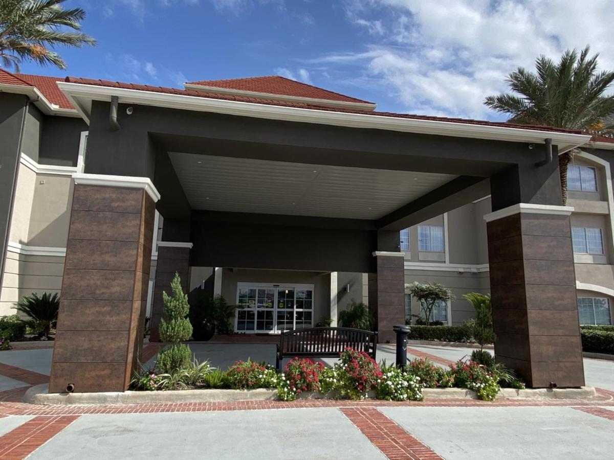 Woodland Inn & Suites — photo 6
