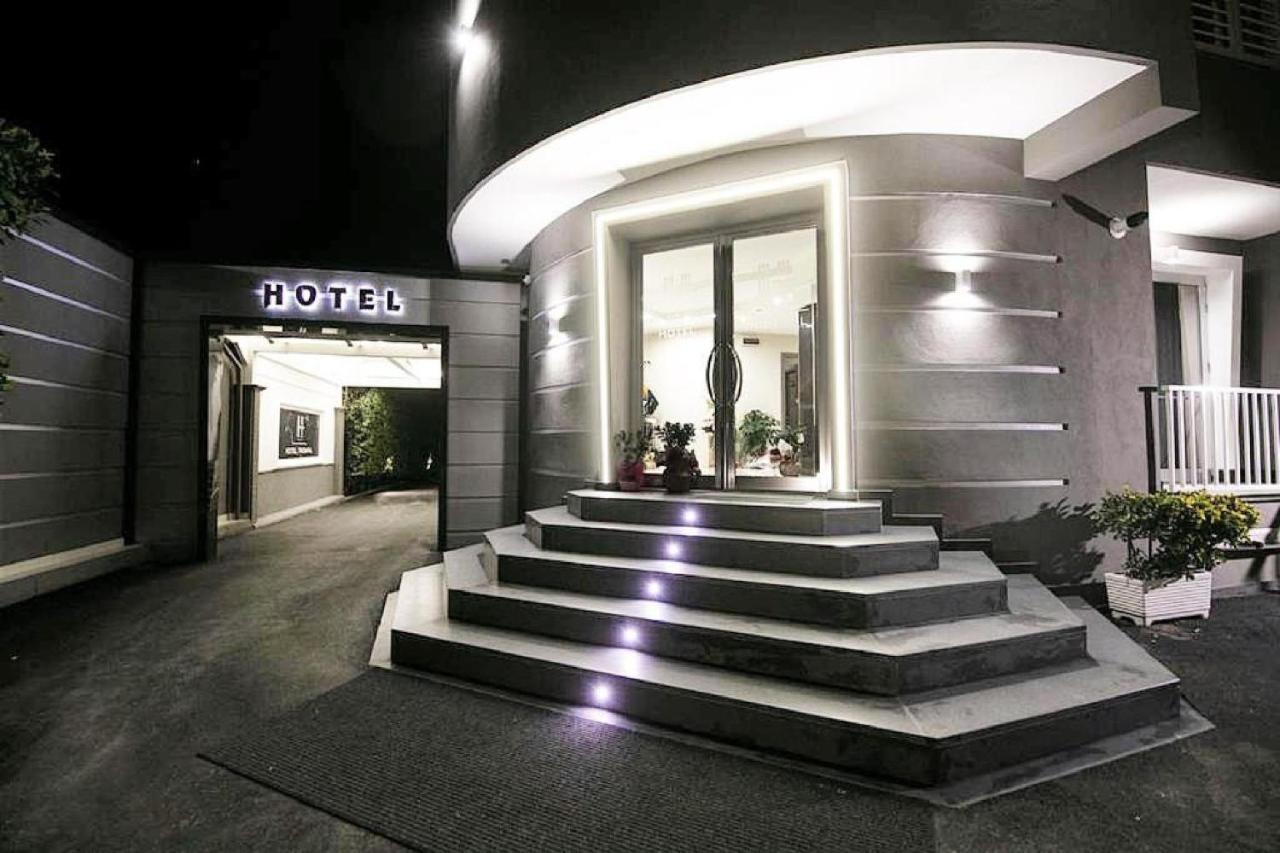 Hotel Trionfal photo