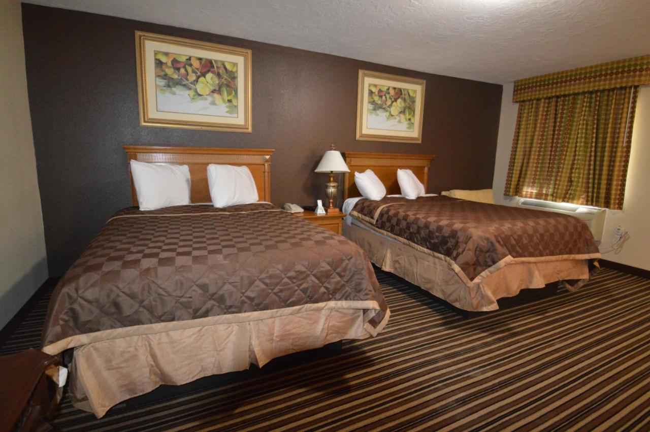 Executive Inn — photo 23