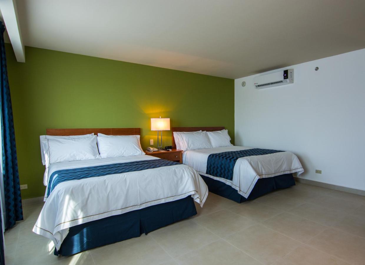Holiday Inn Express Cabo San Lucas, an IHG Hotel photo