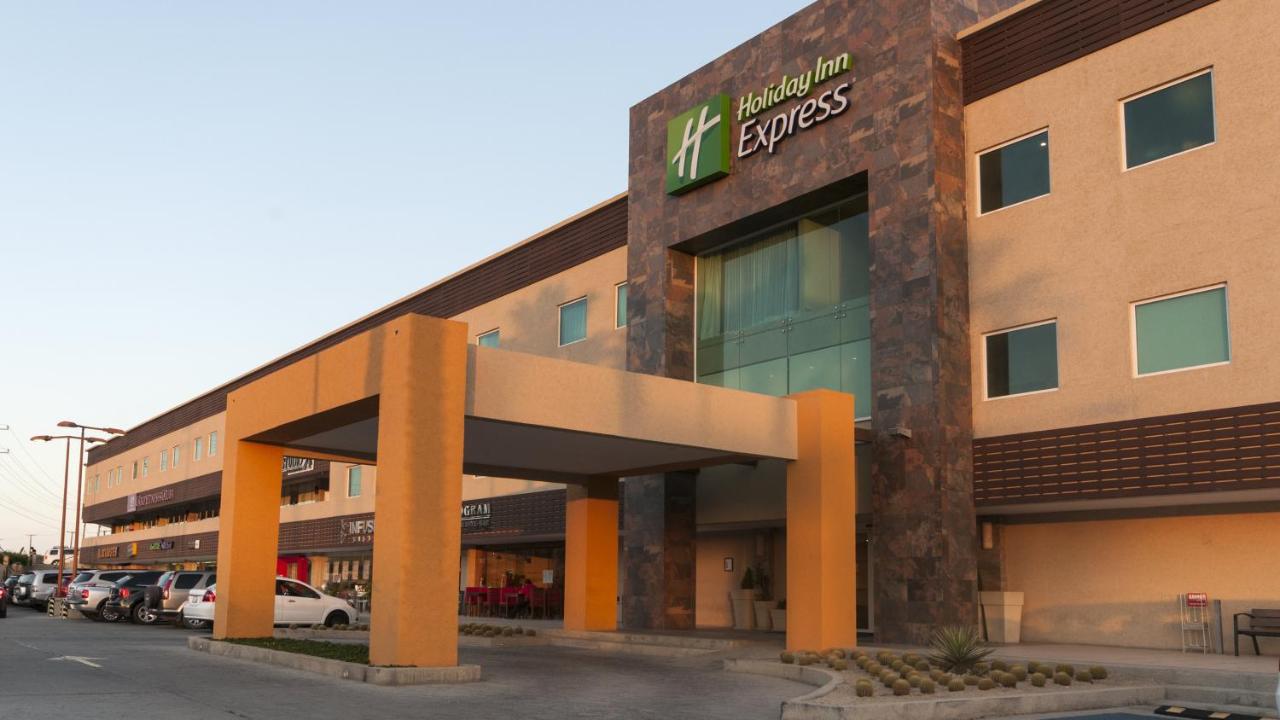 Holiday Inn Express Cabo San Lucas, an IHG Hotel photo