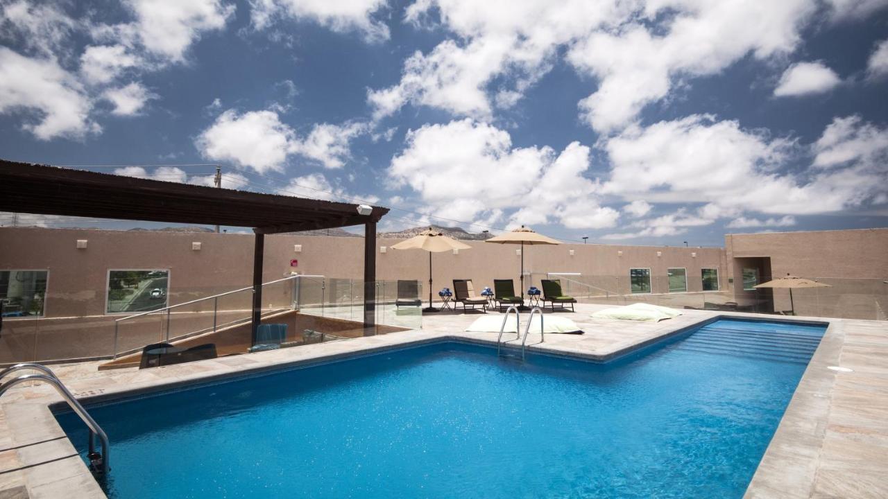 Holiday Inn Express Cabo San Lucas, an IHG Hotel photo