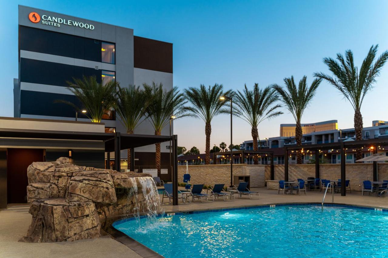 Heated swimming pool: Candlewood Suites - Las Vegas - E Tropicana, an IHG Hotel