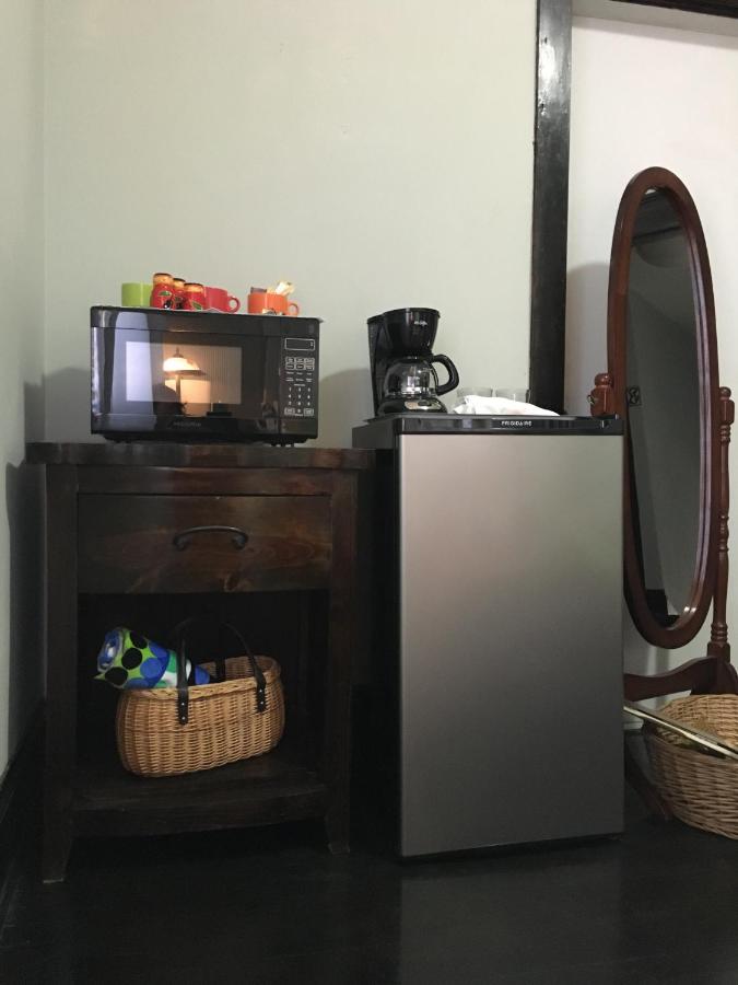 The Jewel of Little Havana - 4