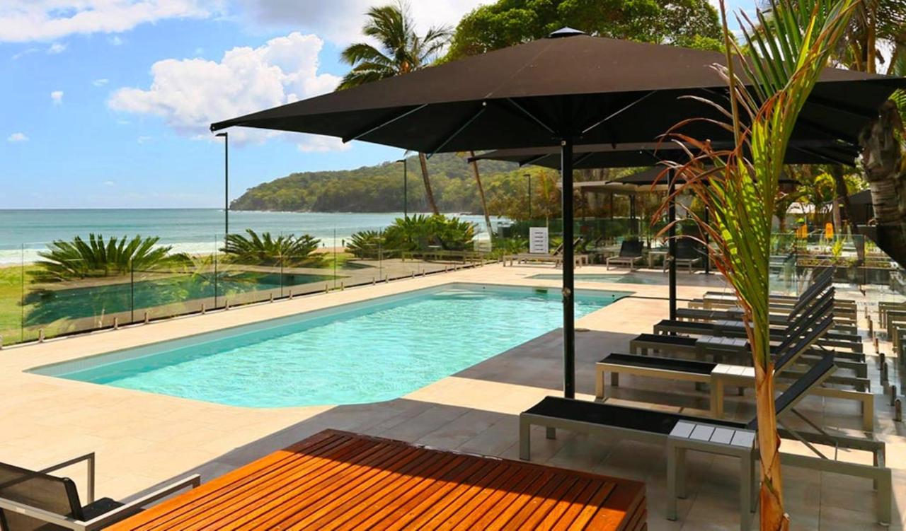 Heated swimming pool: Seahaven Noosa Beachfront Resort