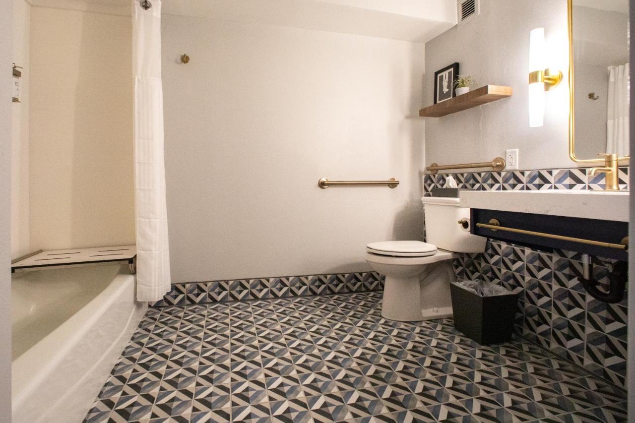 Hotel Denim — photo 12