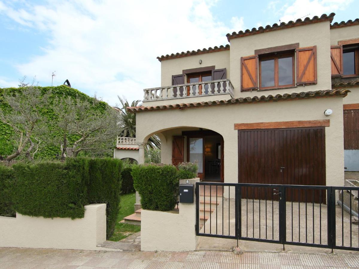 Holiday Home Mas Rovira 8, Bellcaire dʼEmpordà – Updated 2022 ...