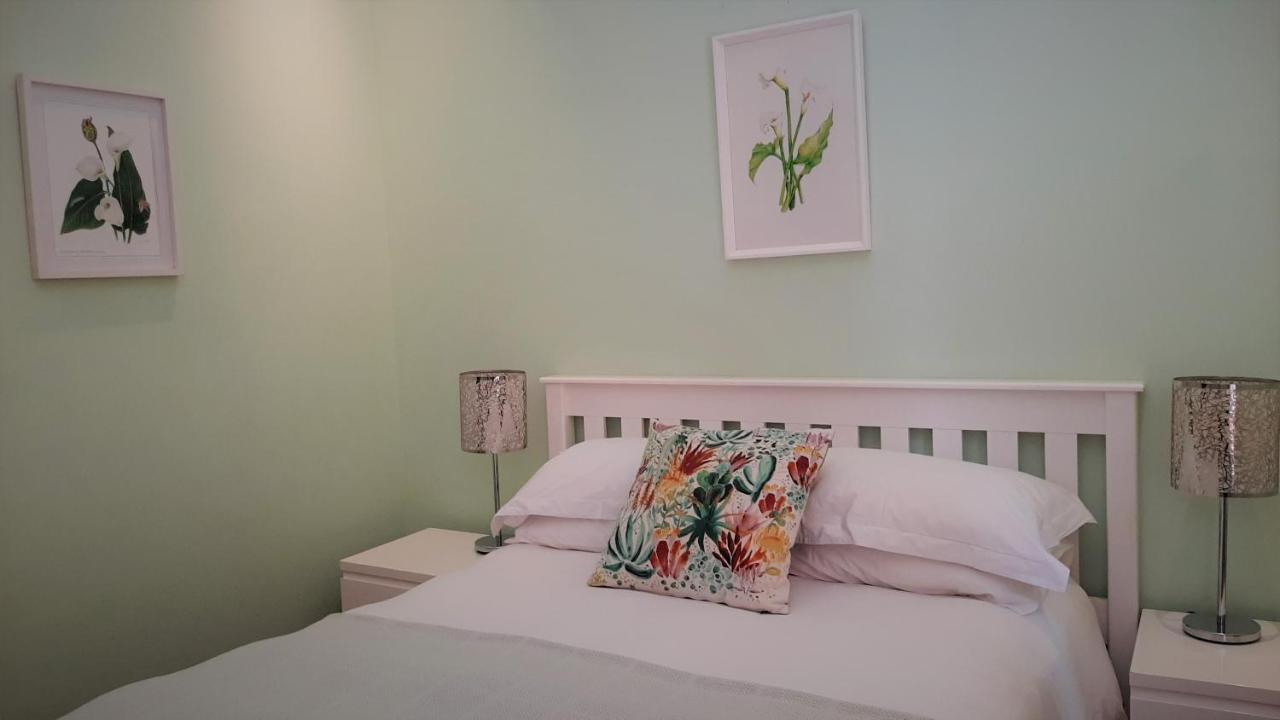 The Greenhouse Guesthouse - 2