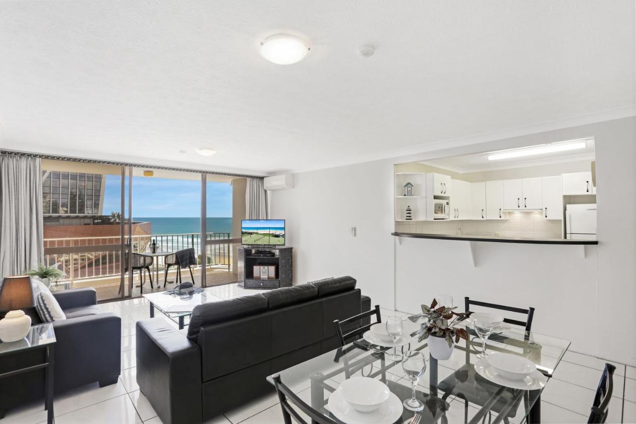 Breakers North Absolute Beachfront Apartments photo