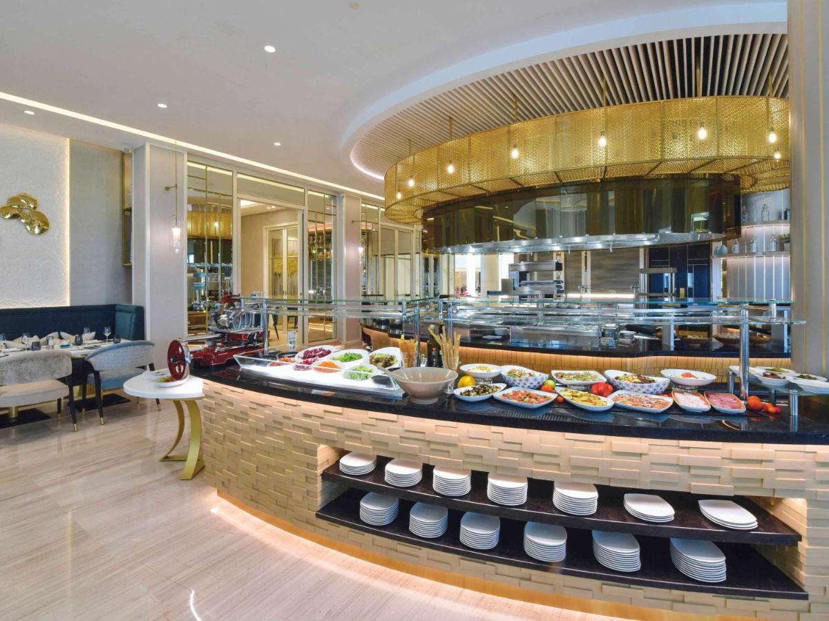 Mövenpick Hotel Bahrain photo