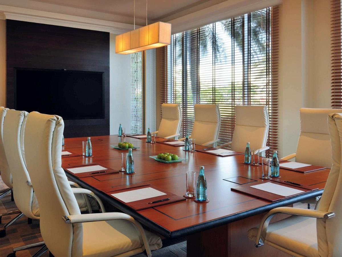 Mövenpick Hotel Bahrain photo