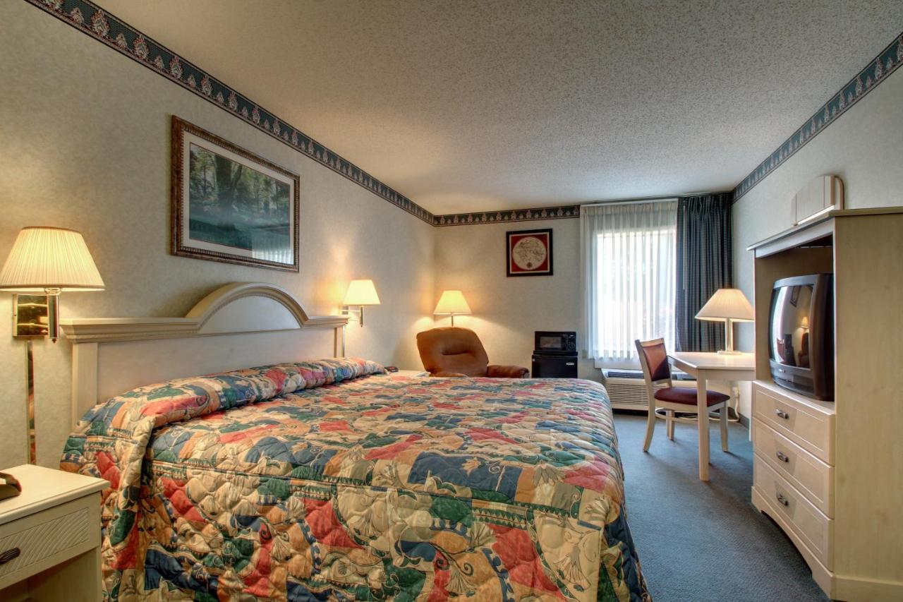 Key West Inn - Baxley — photo 20