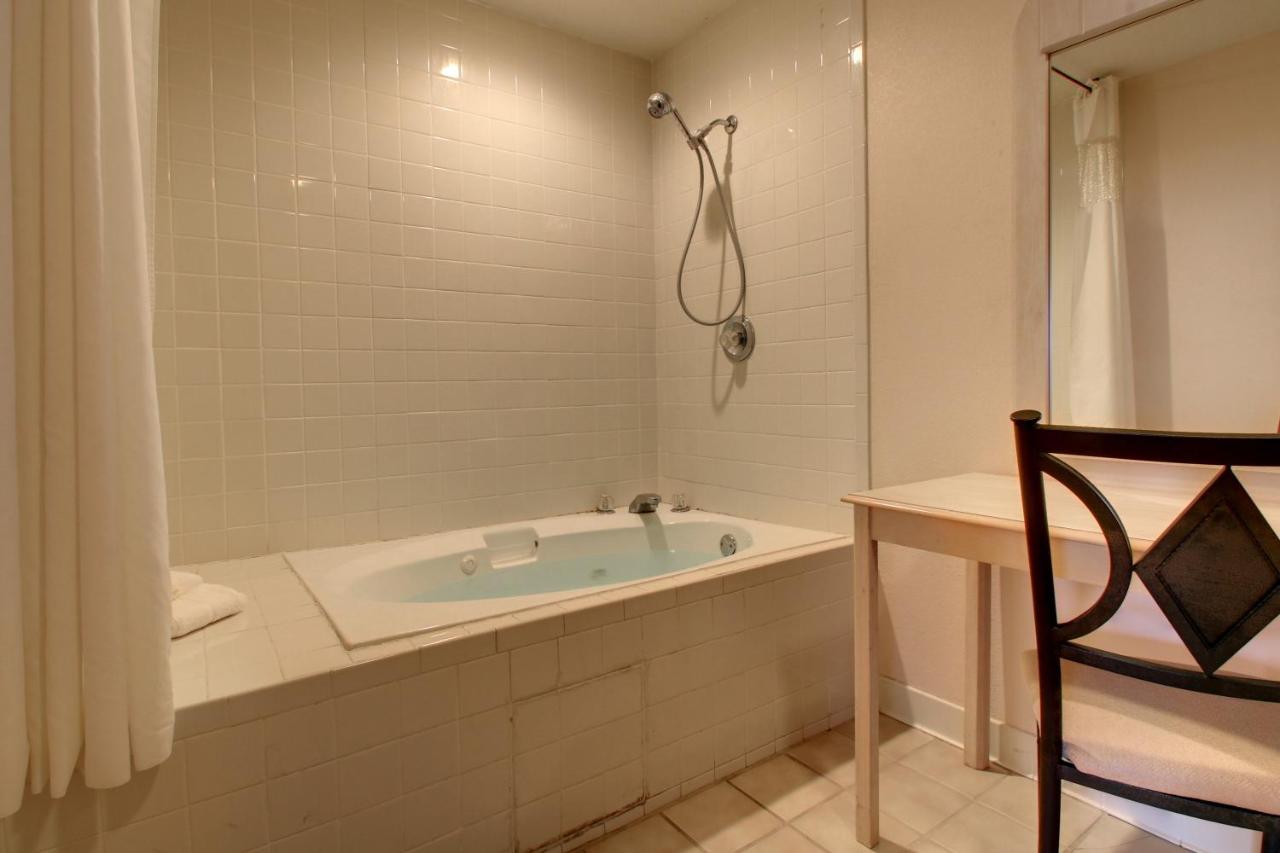 Key West Inn - Baxley — photo 23