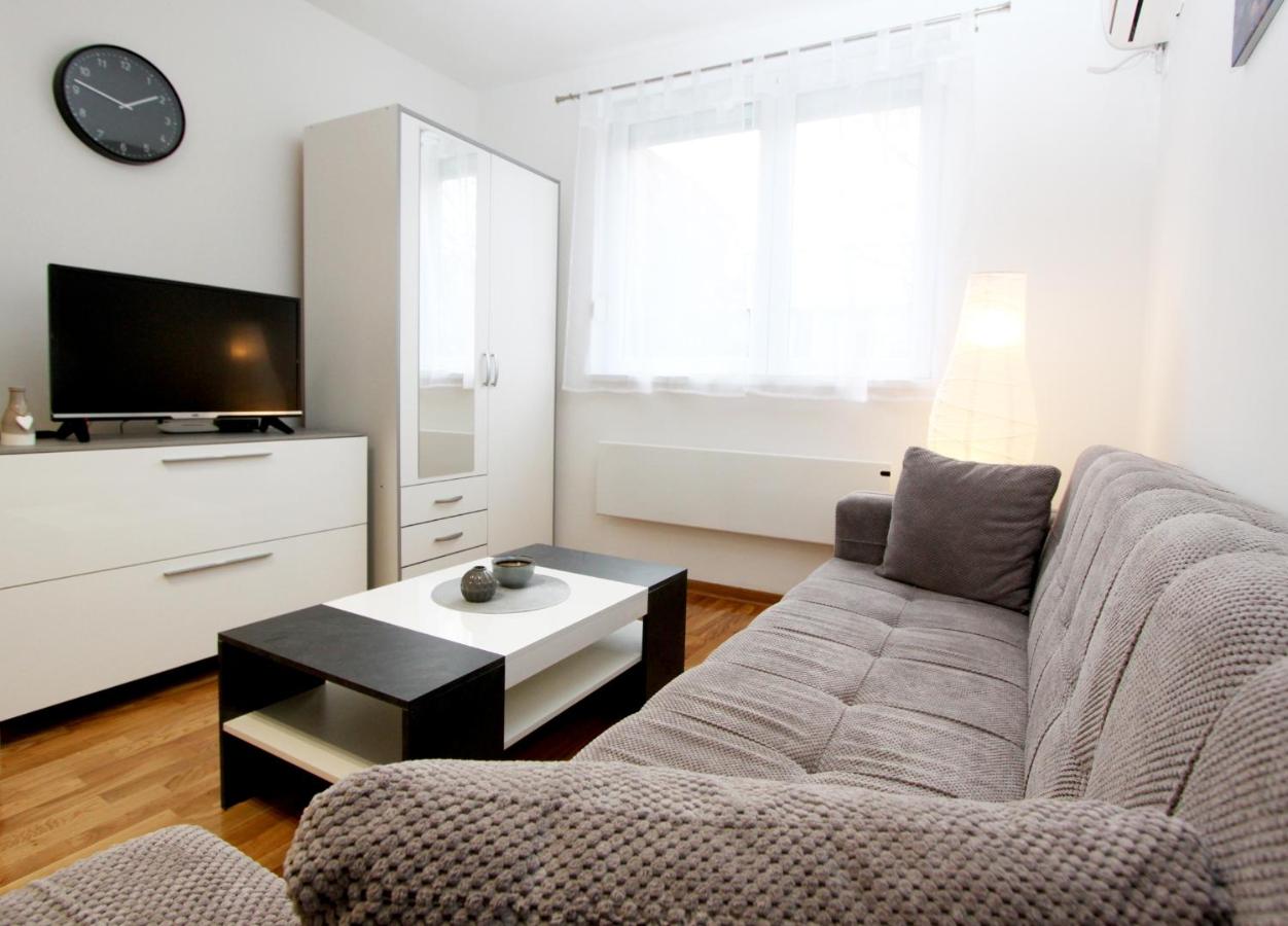 Apartment Beige, Belgrade, - Booking.com