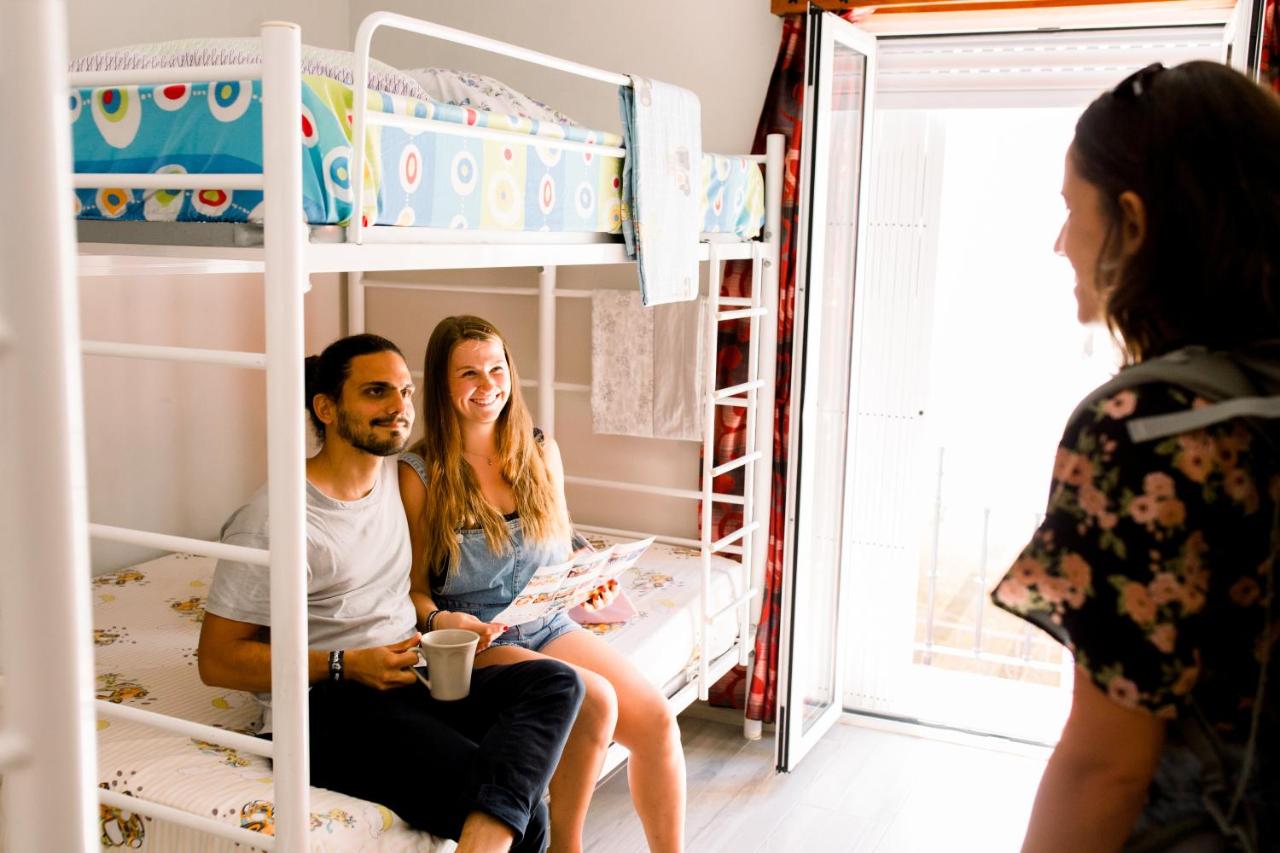 Rising Cock Party Hostel - 3