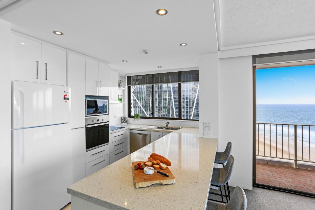 Breakers North Absolute Beachfront Apartments photo