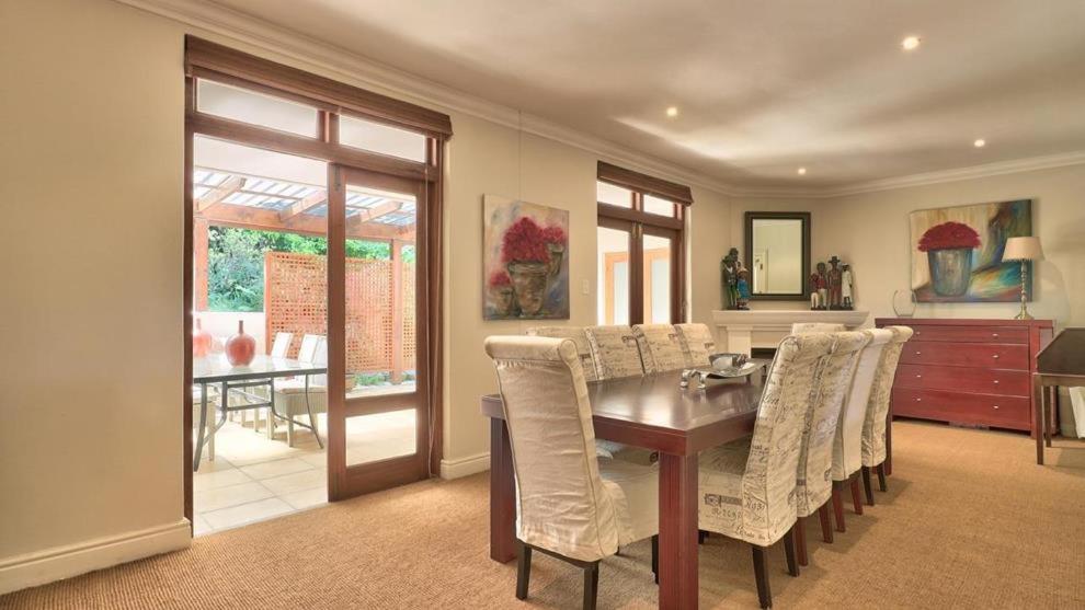 Fernwood Manor Boutique Guest House - 4