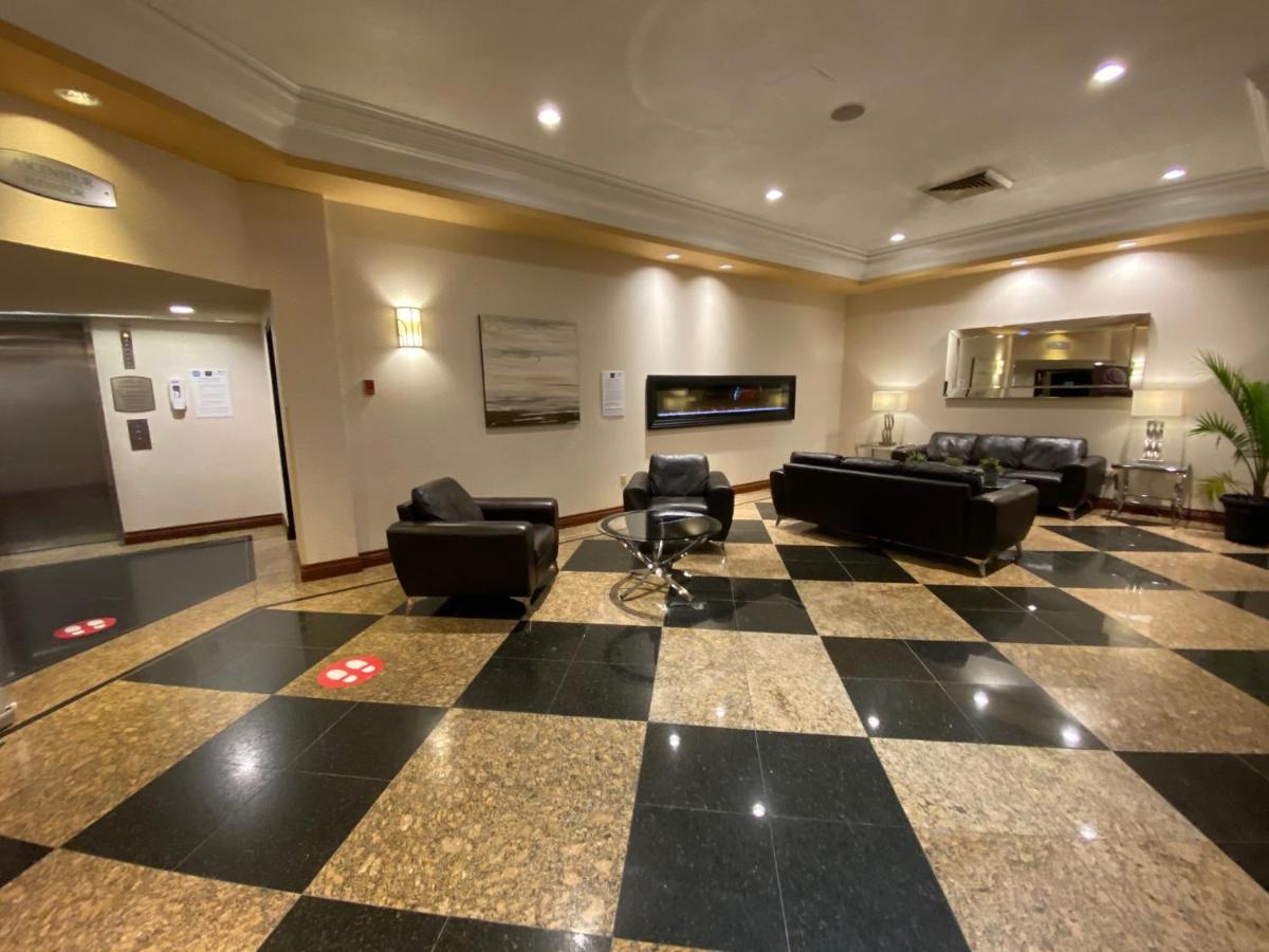 Hotel Universel Montréal photo