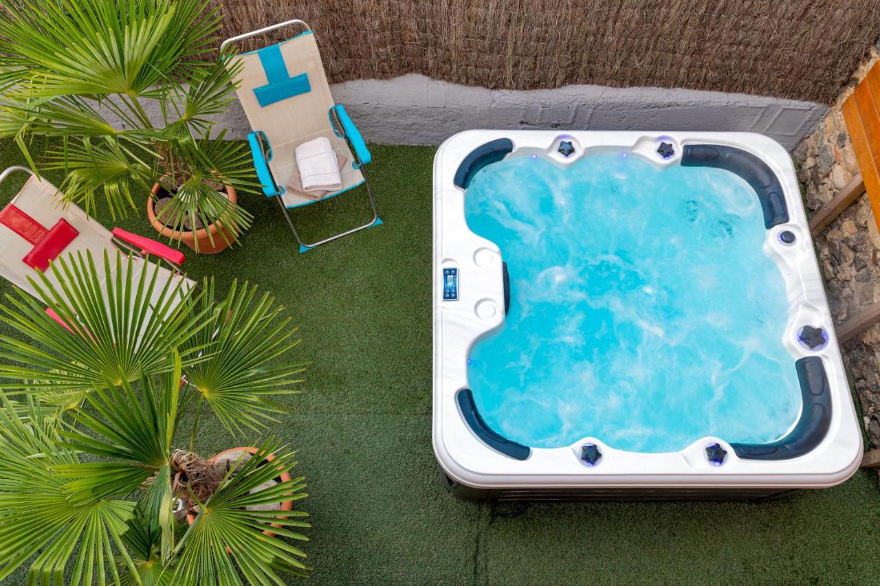 Can Font con Jacuzzi, Les Planes dHostoles – Precios ...