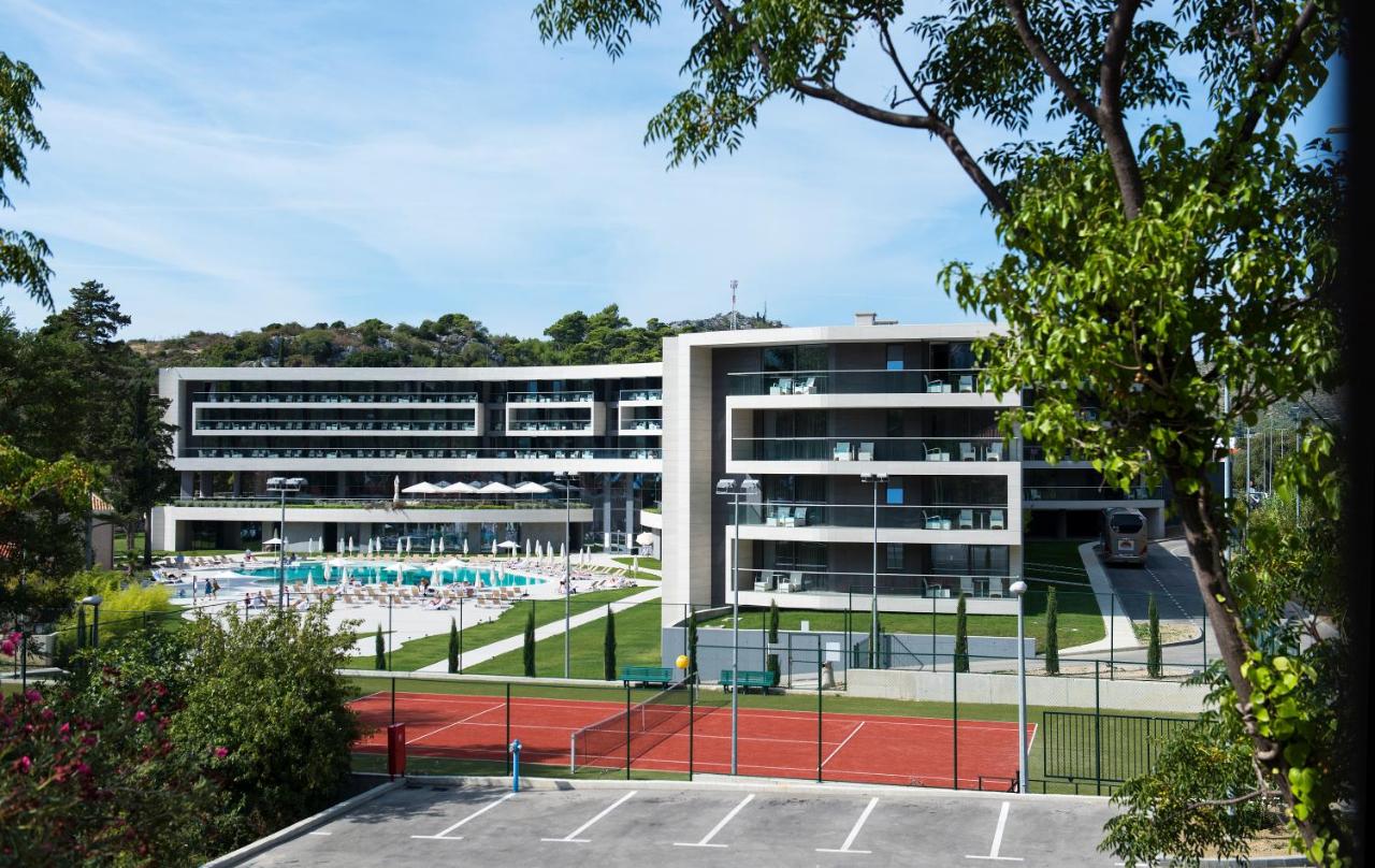 Tennis court: Maistra Select Srebreno Villas