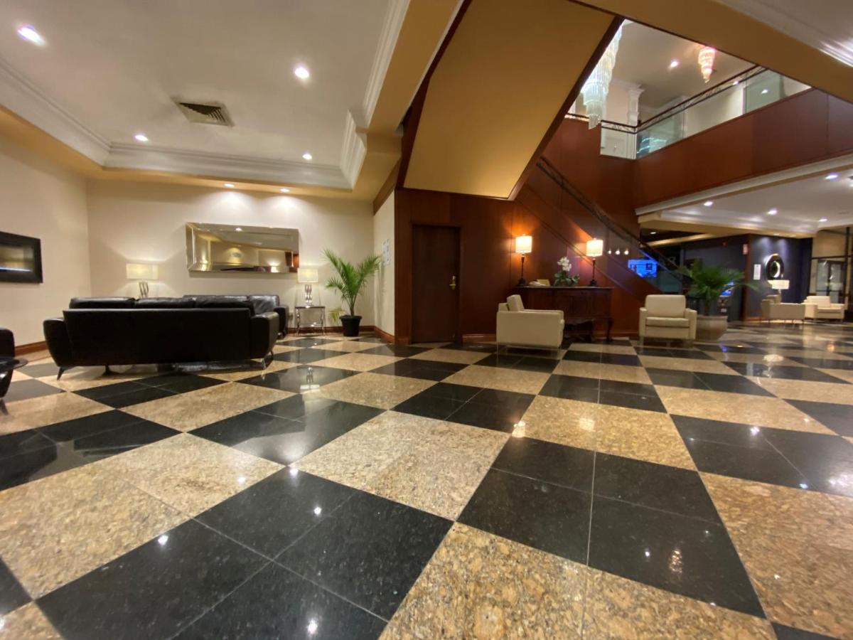 Hotel Universel Montréal photo