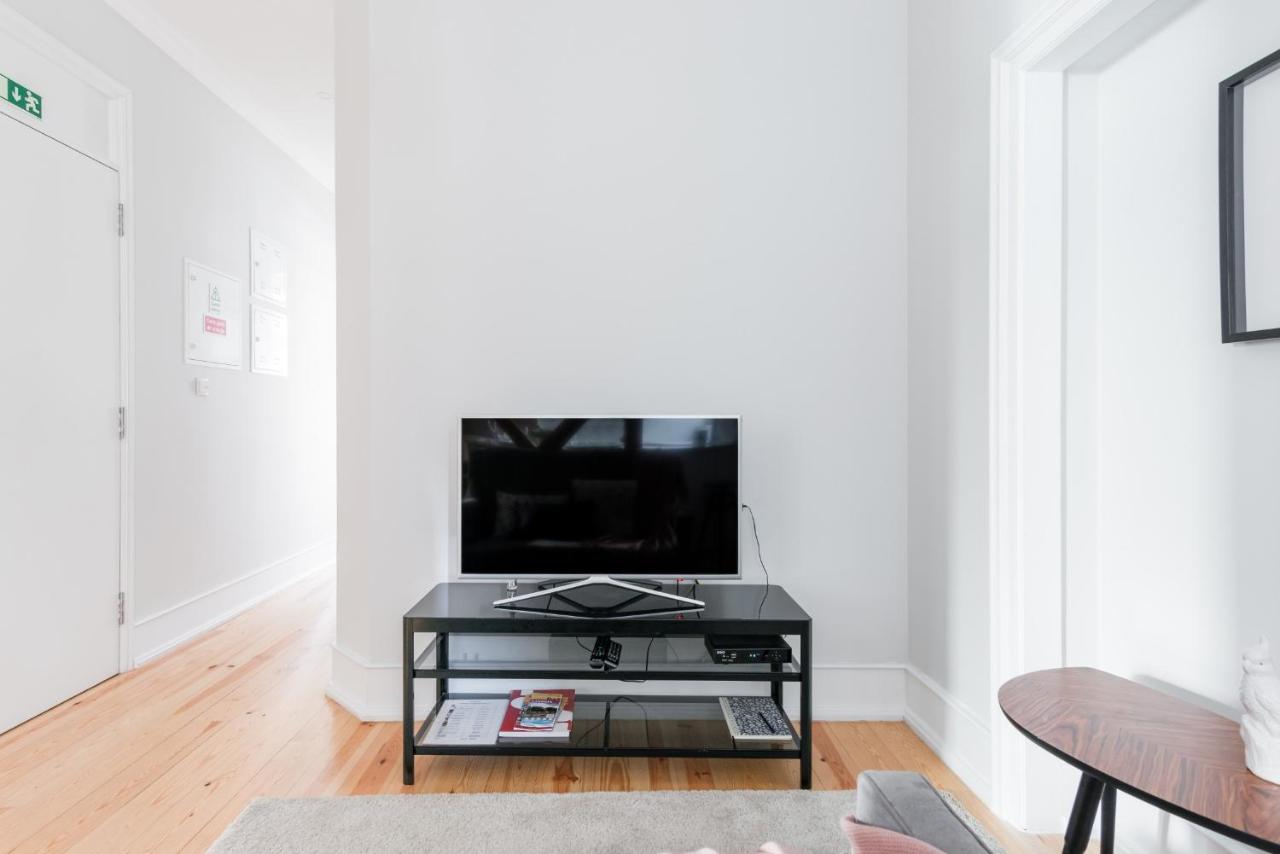 Lisbon Center IV - 5