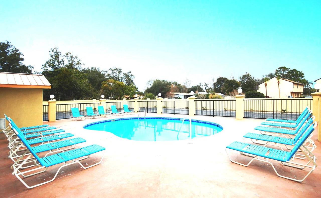 Fairway Inn — photo 10
