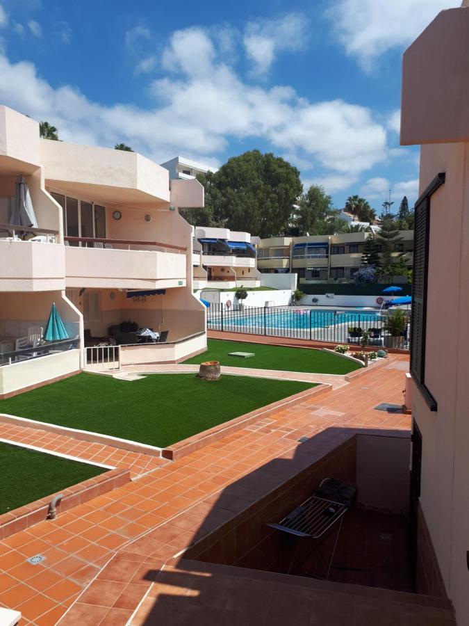 Sur Sol Apartment, Arona, Spain - Booking.com