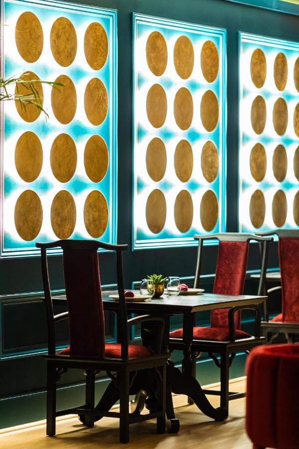 Dusit Thani Dubai photo