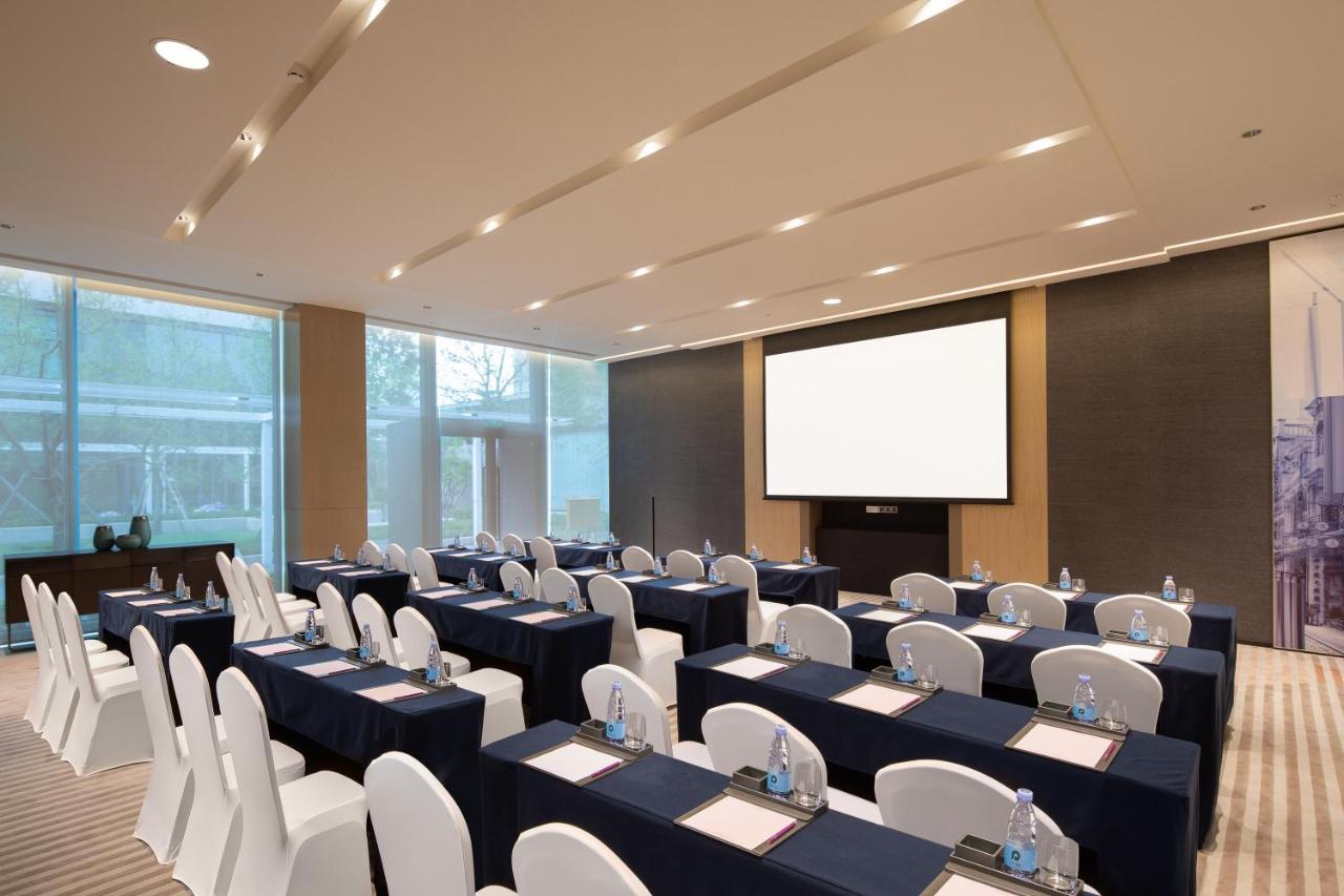 Crowne Plaza Foshan Nanhai, an IHG Hotel photo