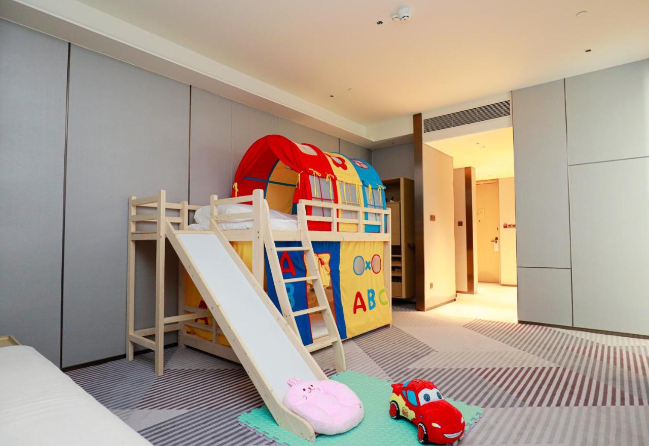 Crowne Plaza Foshan Nanhai, an IHG Hotel photo