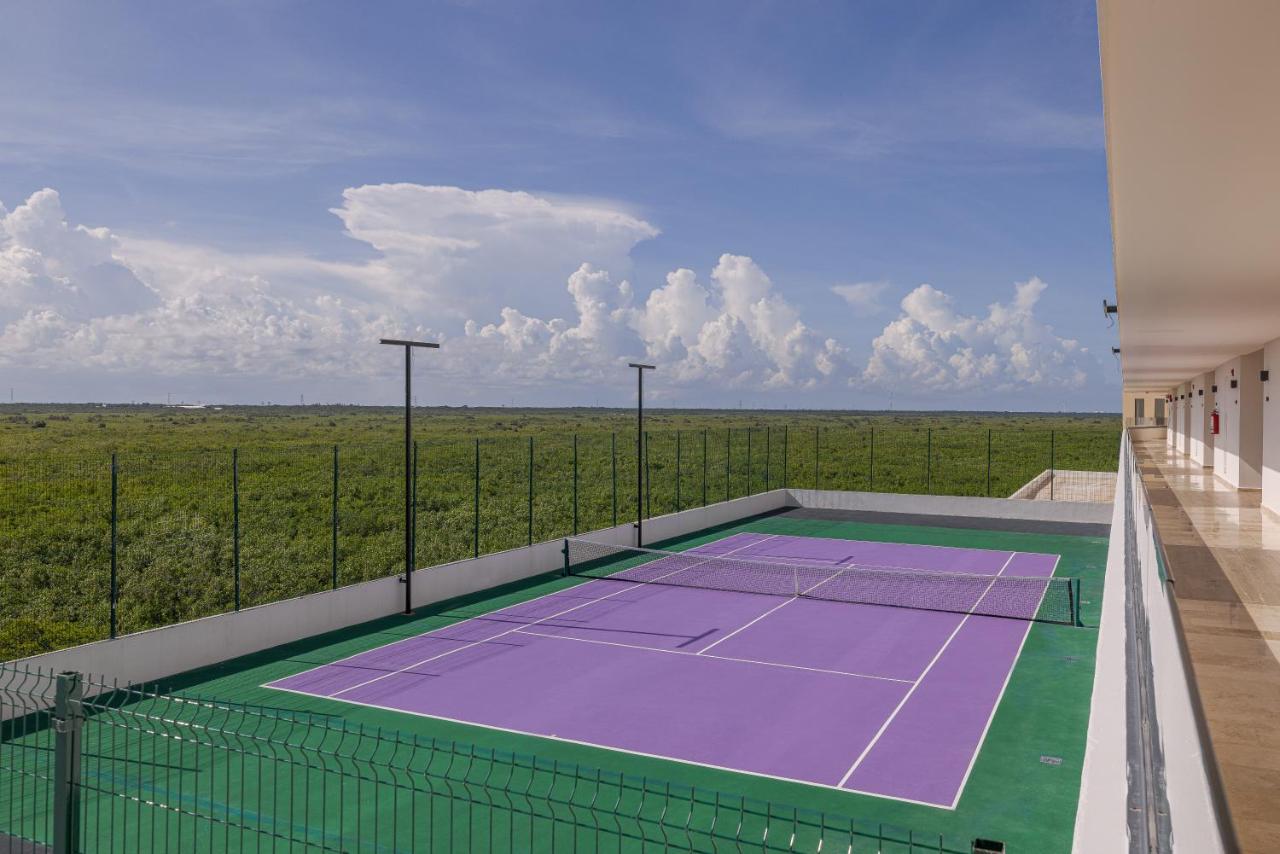 Korty tenisowe: Sensira Resort & Spa Riviera Maya All Inclusive