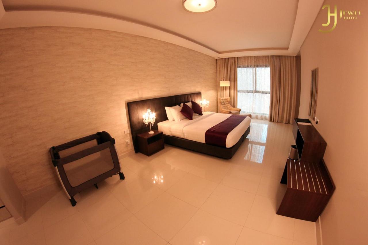 The Jewel Hotel photo