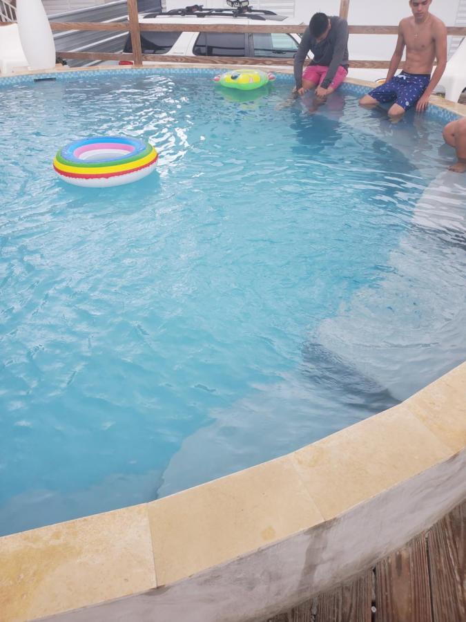 Luichy's Seaside Hotel at Playa El Combate - 3