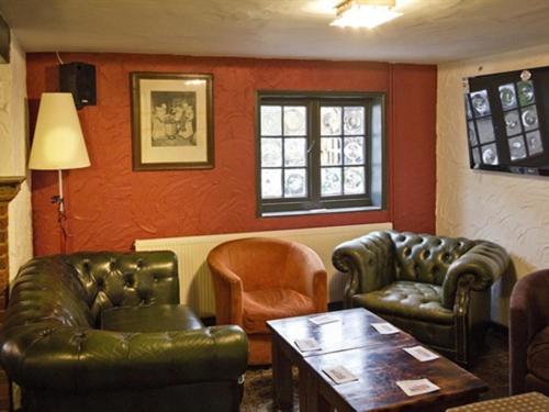The May Garland Inn - Laterooms