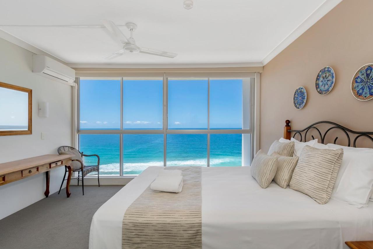 Golden Sands on the Beach - Absolute Beachfront Apartments photo