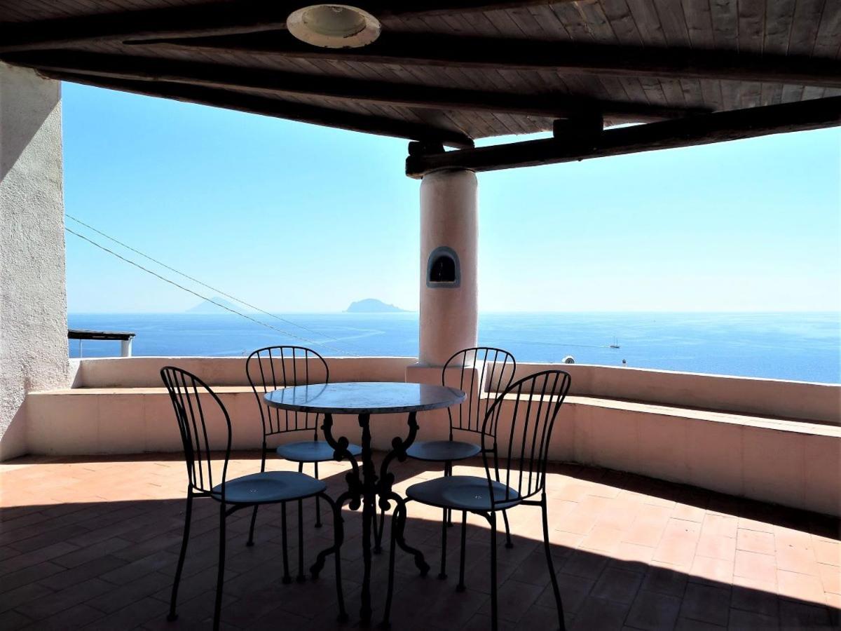 Case Mare - terrazzi panoramici e ampio giardino photo