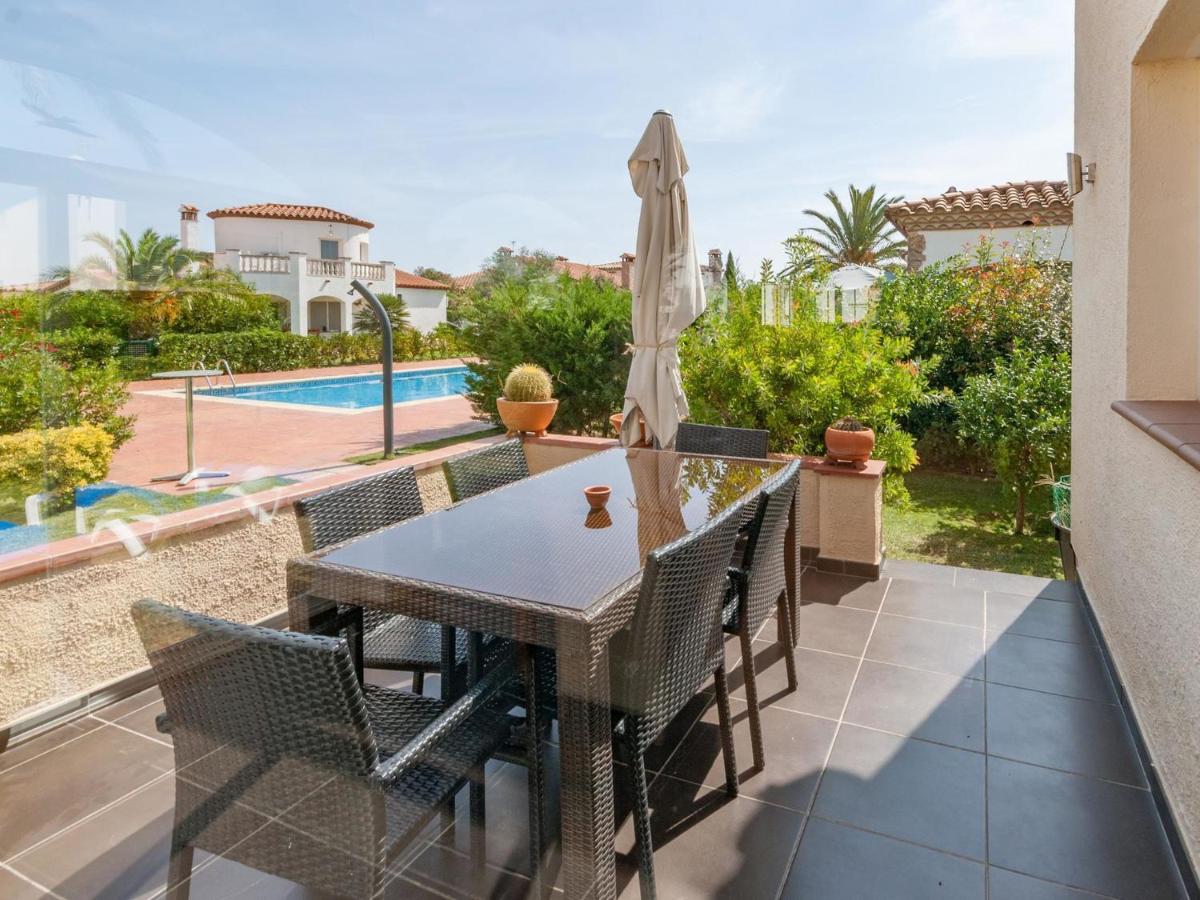 Fantastic villa in Torroella de Fluvia Catalonia, with ...