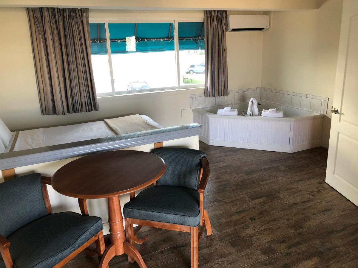 Sea Cliff House Motel — photo 14