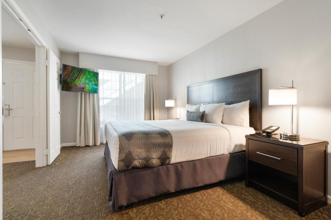 Chase Suites Brea-Fullerton - North Orange County — photo 22