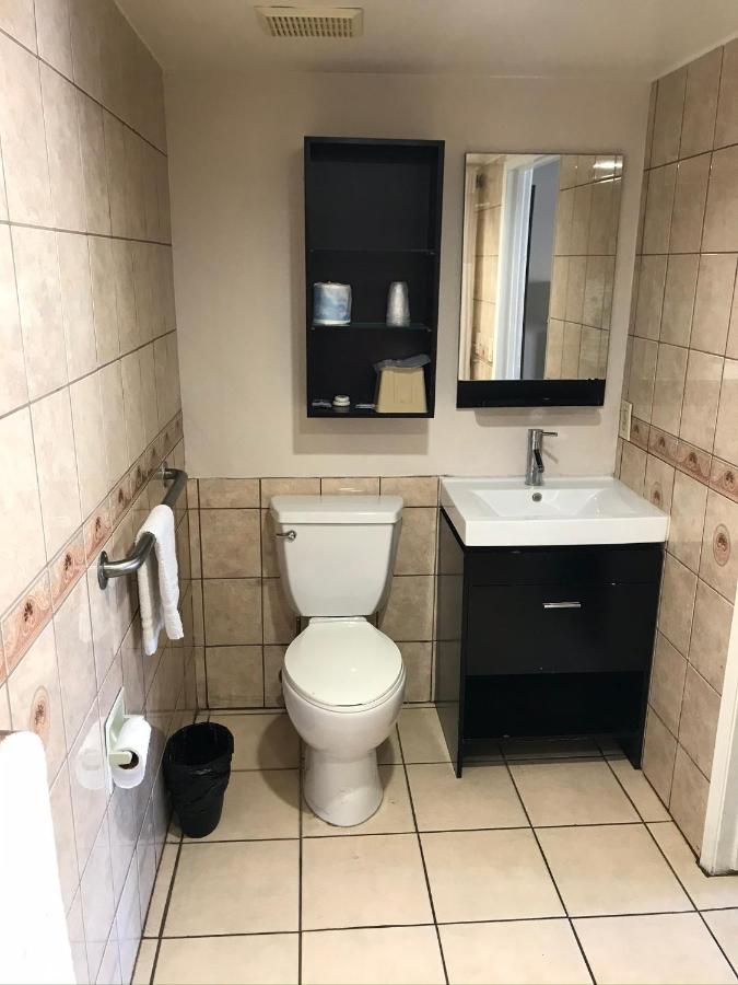 Economy Inn LAX — photo 17