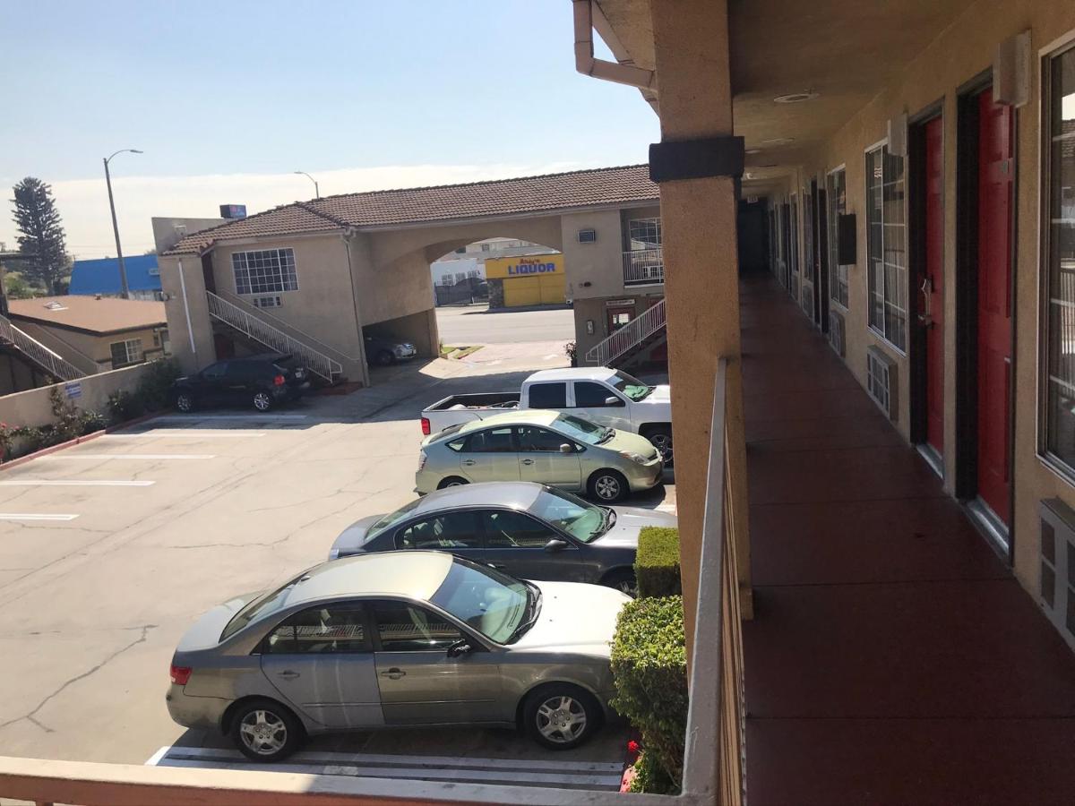 Economy Inn LAX — photo 12