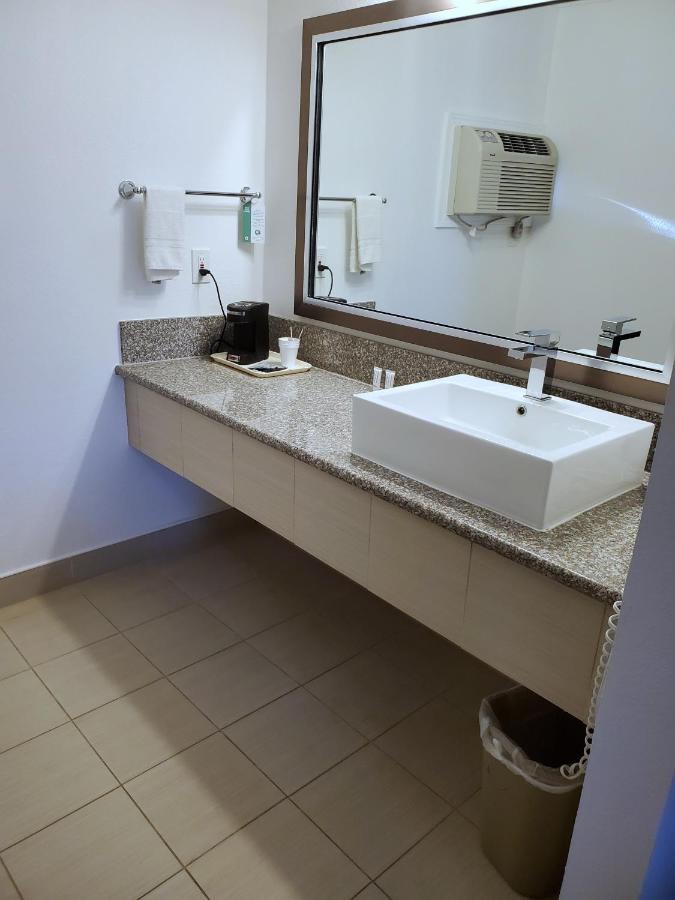 Exchange Club Motel — photo 21